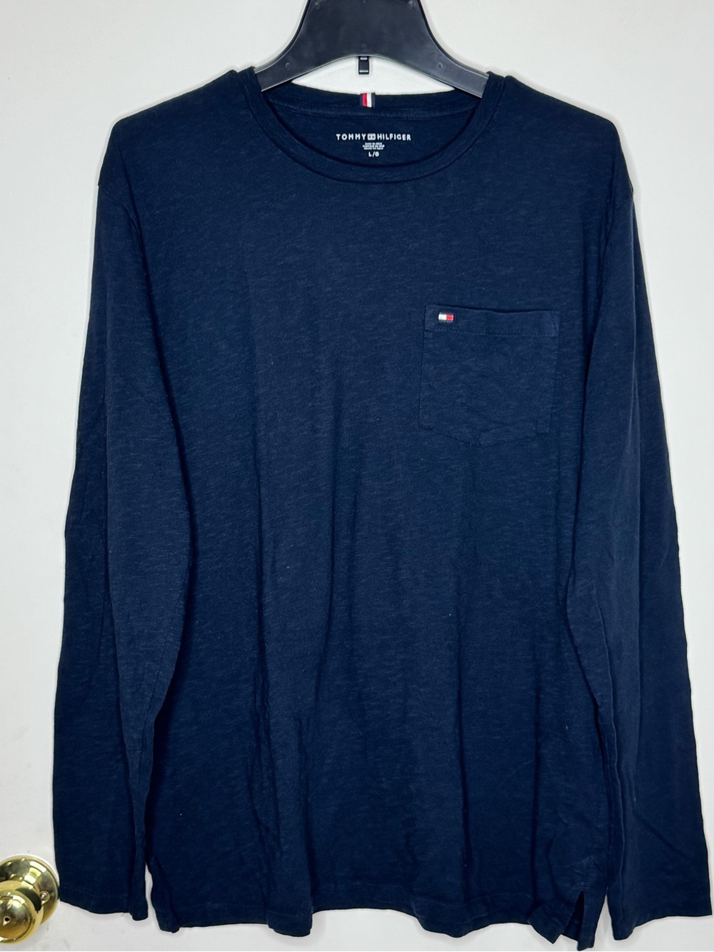 Tommy Hilfiger Men’s Navy Long-Sleeve Pocket Tee